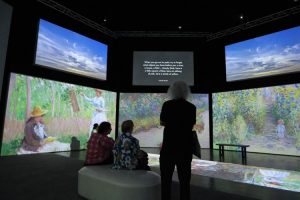 photo 1708312607652 434a430ae97bcropentropycstinysrgbfitmaxfmjpgixidM3wxNDA1NTd8MHwxfHNlYXJjaHw3fHxwcm9qZWN0b3IlMjBpbnRlcmFjdGl2ZSUyMG1vbml0b3JzfGVufDF8MHx8fDE3NjMzMTQ0MjF8MAixlibrb 4.1.0q80w1080