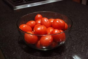 photo 1648822825892 ee88e97bdd34cropentropycstinysrgbfitmaxfmjpgixidM3wxNDA1NTd8MHwxfHNlYXJjaHw0fHxqdWljZXMlMjB0b21hdG98ZW58MXwwfHx8MTc3MzA4OTA1Mnwwixlibrb 4.1.0q80w1080